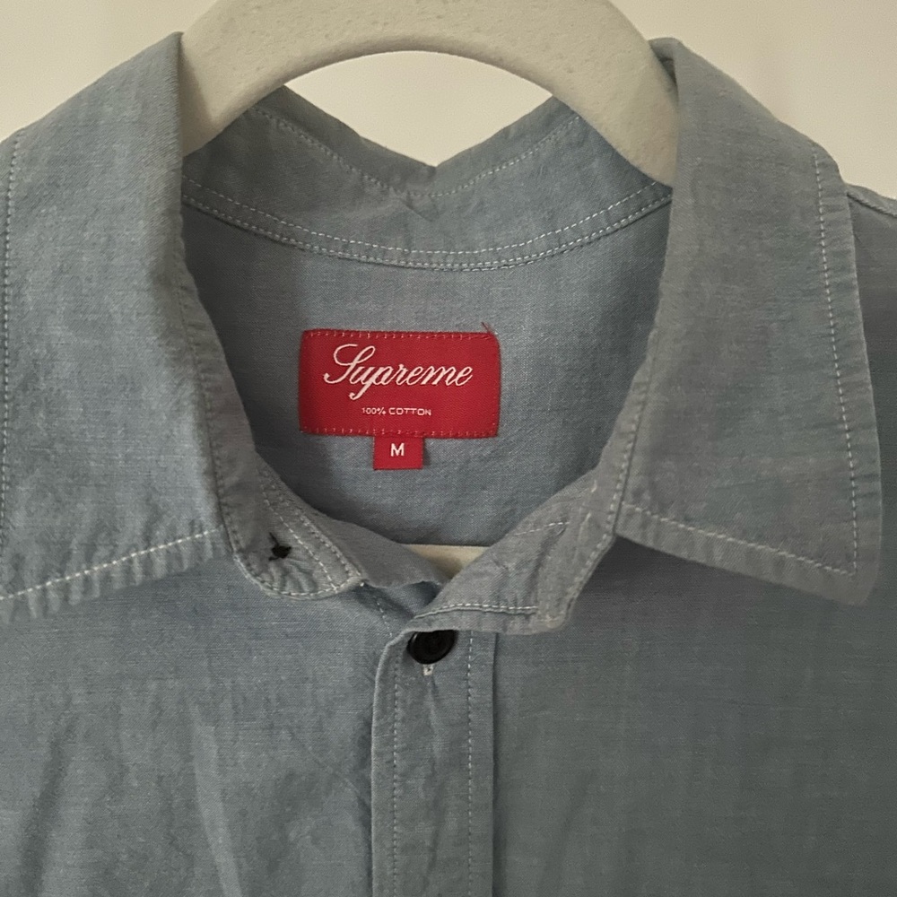 Supreme | Light Chambray Oxford Shirt | M - Picture 2 of 4
